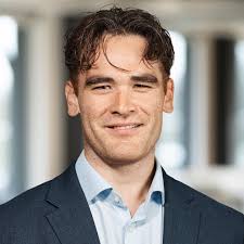 Tim Zhou, Associate Consultant