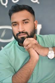 Should I choose love or money?