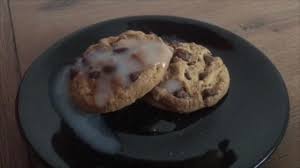 Teeny Latina Sofie Reyez makes cookies and needs sperm icing