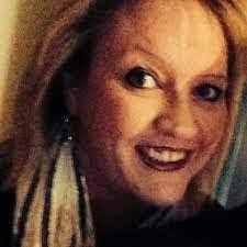 Robyn Croft's Instagram, Twitter & Facebook