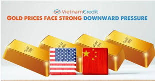 Gold Prices Face Strong Downward Pressure Trong 2020