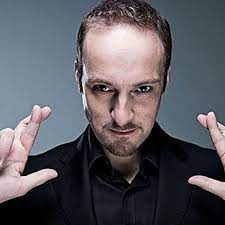 How Does Derren Brown Do It? Tv Illusionist's Secrets Explained -  Coventrylive