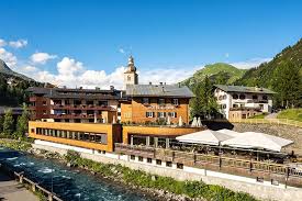 Founded in the 14th century, lech, and neighboring zurs, are considered by many as the birthplace of alpine skiing. Romantik Hotel Krone In Lech Am Arlberg Urlaub Auf Hochstem Level