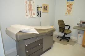 Used Pre Owned Midmark Ritter 104 Manual Exam Tables For Sale Welch Allyn Ottoscope Opthalmascope Ent Medi Equipment For Sale Medical Equipment Changing Table