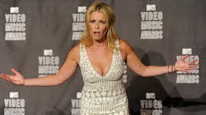 Chelsea handler gets innovative with her bare pictures in quarantine. Chelsea Handler Says She And 50 Cent Just Friends Ctv News