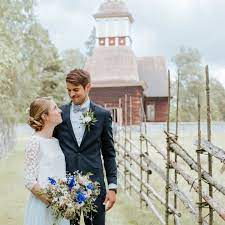 Schau dir unsere auswahl an hochzeitskleid blau an, um die tollsten einzigartigen oder spezialgefertigten handgemachten stücke aus unseren shops für kleider zu finden. Brautkleider In Blau Farbige Brautrocke Und Tops Noni