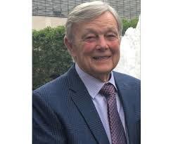 Robert Thacker's Instagram, Twitter & Facebook