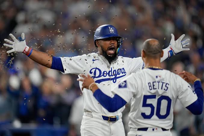 Los Angeles Dodgers blank San Diego Padres to reach NLCS for first time  since 2021 | CNN