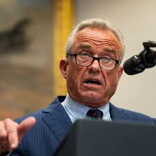 Dr. Leonard Shengold, 94, Psychoanalyst Who Studied Child Abuse, Dies