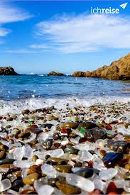 Dieser Schone Strand Besteht Tatsachlich Nur Aus Glassteinen Die Schonsten Strande Strand Reisefotografie