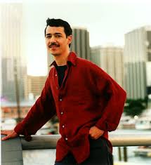 The hits, such as lluvia, todo empezo, and insaciable, kept on coming and santiago established a touring presence throughout the caribbean, latin america, the united states, and europe. Eddie Santiago Wikipedia