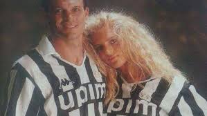 Born 12 july 1982) is an italian former professional footballer who played as a forward.a talented and technically gifted player, he was usually deployed as a supporting forward, but could also play as an attacking midfielder, winger, or as a striker. Schillaci L Ex Moglie Rita Bonaccorso Dorme In Roulotte