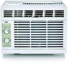 Use the 24 hour on off timer for your convenience and the lower noise design ensures quiet, comfortable operation. Amazon Com Arctic King Wwk05cm01n Window Air Conditioner White Home Kitchen
