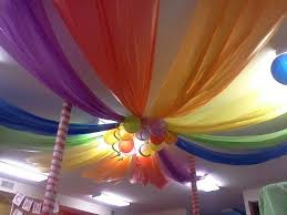 Weird Animals Vbs 2014 Ceiling Decor Candyland Decorations Crepe Paper Decorations