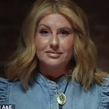 Nina Palmer's Instagram, Twitter & Facebook