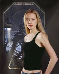 Birds Of Prey Cw Cast Rachel Skarsten As Dinah Redmond For Birds Of Prey Rachel Celebrities Female Birds Of Prey