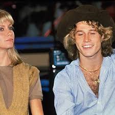 Dec 14, 2020 · victoria was married to christopher skinner from 1978 to 1980. Andy Gibb Victoria Principal Musik Videos Statistiken Und Fotos Last Fm