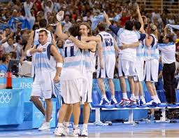 Manu ginobili and argentina play serbia and montenegro in this classic 2004 athens olympics basketball group stage match. Basquet Basquet A 12 Anos De Uno De Los Logros Mas Importantes Del Deporte Argentino