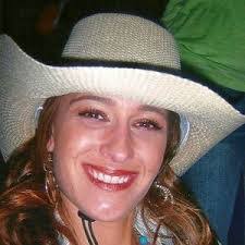 Amanda Scobie's Instagram, Twitter & Facebook