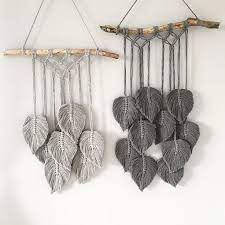 Macrame fish wall hanging unfettered co specializes in handmade modern fibre art and innovative macrame statement pieces designed to fill your home with warmth, whimsy, and dimension. Paulina Und Macrame Auf Instagram Wie Immer Verschiedene Grossen Und Verschiedene Farben Macrame Feather Wall Hanging Yarn Wall Art Macrame Patterns