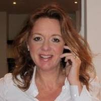 Belinda Cheney's Instagram, Twitter & Facebook