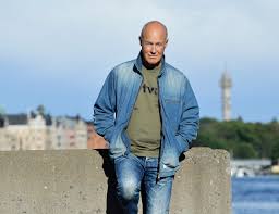 Stefan sauk is a swedish theatre and film actor. Stefan Sauk Agentur Kerstin Neuhaus