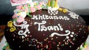 Menghias kue menghias kue merupakan bagian yang paling menarik didalam pengolahan kue, menghias kue itu sendiri. Sample Cake Khitan Kue Tart Khitan Coklat Lumer Youtube