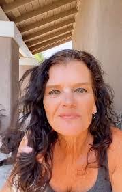 Kristi White's Instagram, Twitter & Facebook