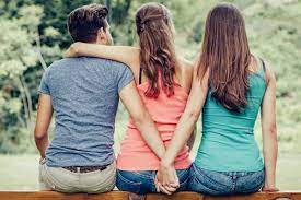 A relationship in which one member of the partnership is monogamous and the other is polyamorous. What It S Like To Be In A Polyamorous Relationship Dose