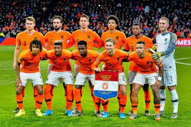 Een echt nederlands elftal bestaat niet uit nederland is rassies huilende miljonairs van 21 met roze schoenen. Schuurs Meest Opvallende Naam In Voorselectie Nederlands Elftal Voetbal International