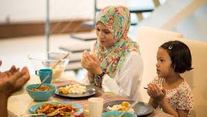 Bulan penuh kebaikan, keberkahan, bulan yang mulia dan penuh ampunan. Keajaiban Puasa Di Bulan Ramadhan Bisa Cegah Kanker