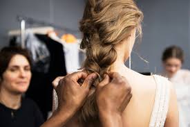 Maybe you would like to learn more about one of these? Tutorial Die Schonsten Frisuren Fur Den Abiball Elle