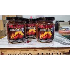 Rasa pedas sambal begitu menonjok karena sambal diracik langsung dari rawit segar. Buy Sambal Geprek Pedas 350m Sambal Geprek 250gm Sambal Mentel Kering Seetracker Malaysia