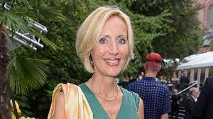 Frisuren bilder ~ 5000 frisur fotos und frisurenbeispiele. Petra Gerster Die Heute Moderatorin Hort Auf Intouch