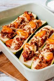 Gefullte Zucchini Mit Hackfleisch So Geht S Lecker In 2020 Hackfleisch Rezept Zucchini Rezepte Mit Hackfleisch Zucchini Hackfleisch