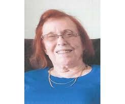 Sarah Tinney's Instagram, Twitter & Facebook