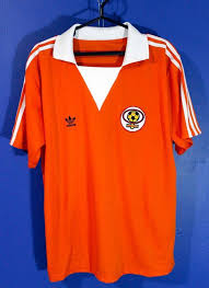 En 1982 el equipo rozó de nuevo la gloria en la copa libertadores. Camisetas Cobreloa 1982 Y 1992 Poleraspro Estampados Facebook