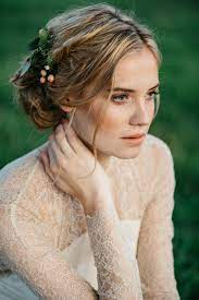 Braut Make Up Brautfrisur By Www Feengleich Makeup Com Foto Marie Bleyer Elfenkleid Boho Bride Bridal Hairstyle Brautfrisur Make Up Braut Braut Make Up