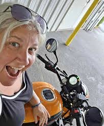 Penny Saul's Instagram, Twitter & Facebook