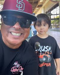 Today we went to the Gore Hill Show & Shine Car Show. It was so nice seeing  Thad Wollan. He's been such an amazing influence