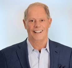 Holly Dolce's Instagram, Twitter & Facebook