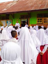 Seperti teks debat, teks pidato dan masih banyak yang lainnya. 11 Kumpulan Contoh Pidato Islami Teks Singkat Menarik