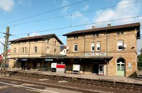 Dafür haben wir langfristige kooperationen mit partnern geschlossen, die ihre wohnungen bevorzugt für db mitarbeitende anbieten. Privatisierung Bei Der Bahn Kritik An Ausverkauf Der Bahn Immobilien Wirtschaft Stuttgarter Nachrichten