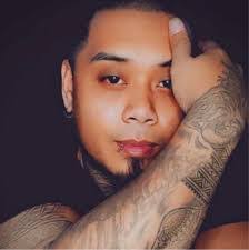 Liana Manning's Instagram, Twitter & Facebook