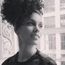 There's nothing as frustrating as losing the key to your padlock. Alicia Keys Vagalume