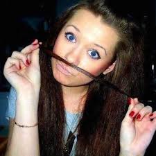 Pamela Otis's Instagram, Twitter & Facebook