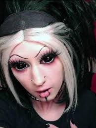 The Worst Eyebrows Vol. II: 23 More Fashion Disasters