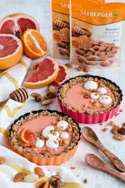 Honig Nuss Tarte Mit Zitrus Curd Und Honig Mousse Madame Dessert Mousse Tarte Honig