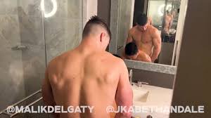 Steamy Shower Fuck - Malik Delgaty pounds Jkab Ethan Dale with his big dick
