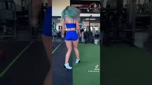 in the gym Briana Banderas TikTok - YouTube